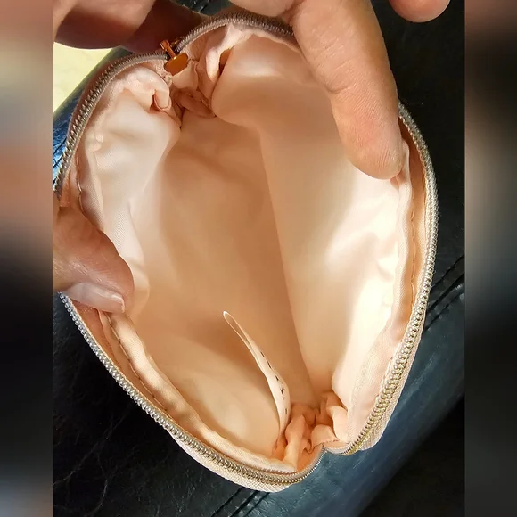 Coach Pink Shimmer zipper coin Pouch with Flower charm pull Rosegold NWOT - Picture 8 of 16